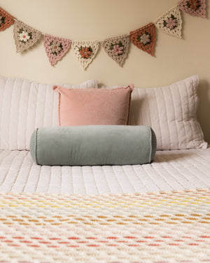 Granny Tri Bunting Crochet Kit