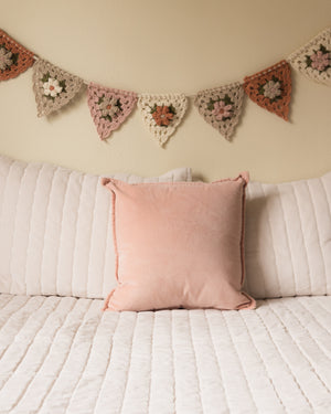 Granny Tri Bunting Crochet Kit