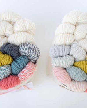 Hachi Blanket Knitting Kit