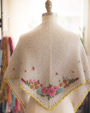Fleurish Shawlette Knitting Kit with Poketto Chibi Pack