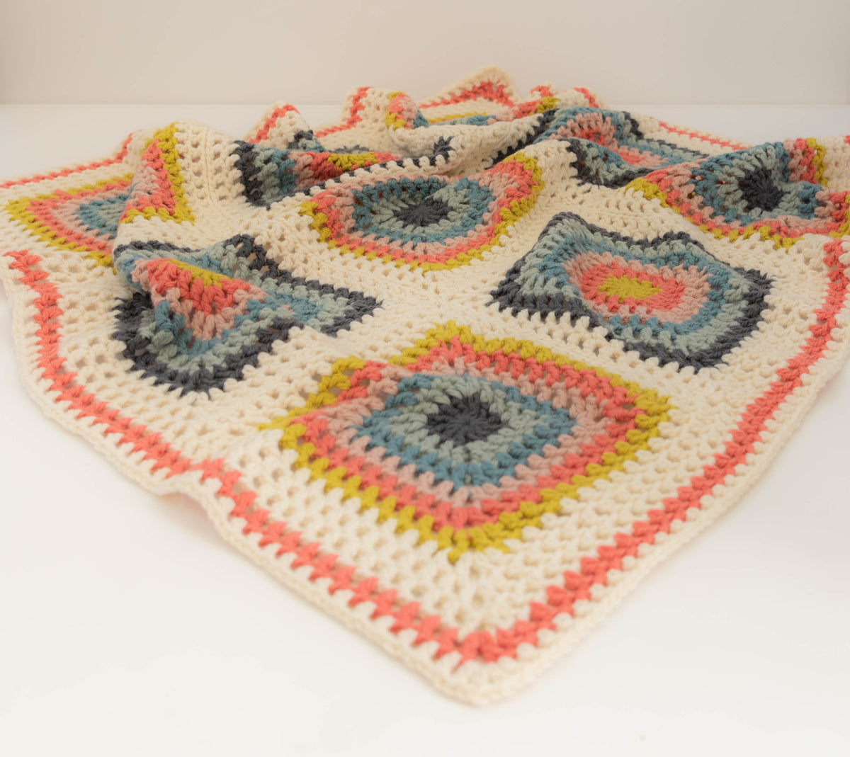 Granny Square Lite Blanket Crochet Kit – Pam Powers Knits